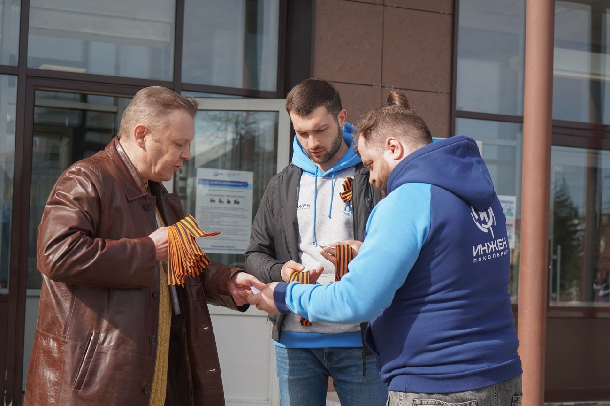 Работники Коломенского завода принимают активное участие во Всероссийской акции памяти «Георгиевская ленточка».